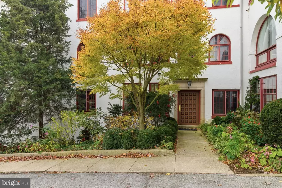 230 STONY RUN LN #4F, Baltimore, MD 21210