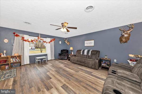 Falling Waters, WV 25419,126 GAME TRAIL RD