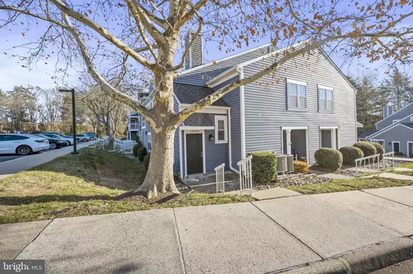 13589 ORCHARD DR #13589, Clifton, VA 20124