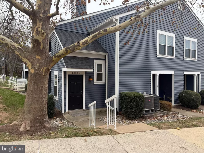 13589 ORCHARD DR #13589, Clifton, VA 20124