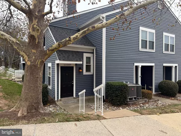 13589 ORCHARD DR #13589, Clifton, VA 20124