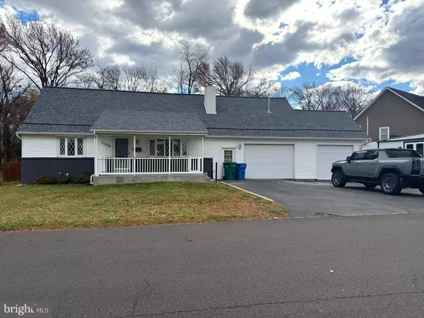 3006 DIXON AVE, Bristol, PA 19007