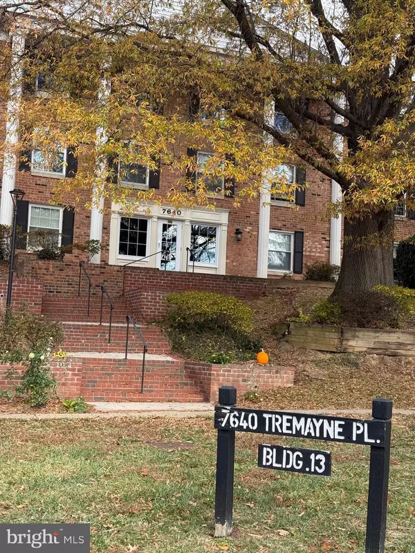 Mclean, VA 22102,7640 TREMAYNE PL #112