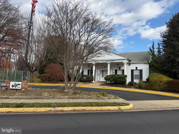 Mclean, VA 22102,7640 TREMAYNE PL #112