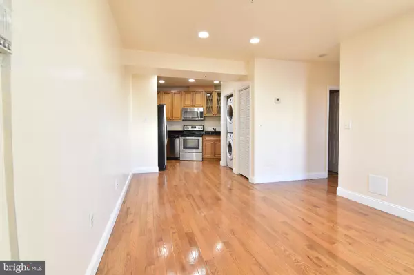 Washington, DC 20010,3408 SHERMAN AVE NW #202