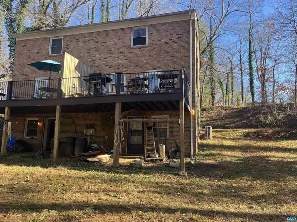 Charlottesville, VA 22903,158 BUCKINGHAM CIR