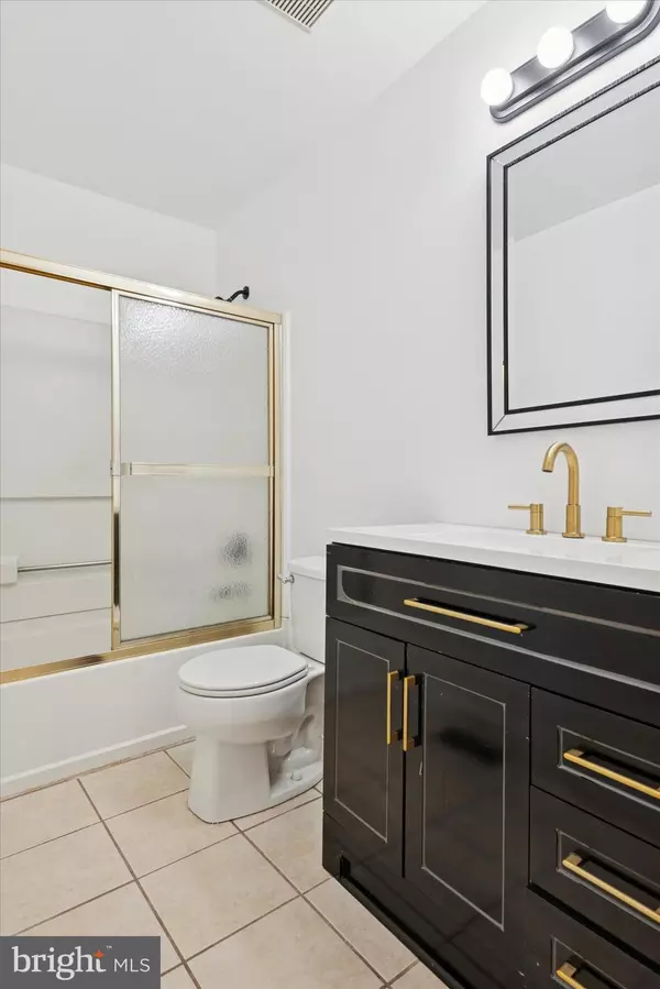 Newark, DE 19702,221 BELLWETHER CT