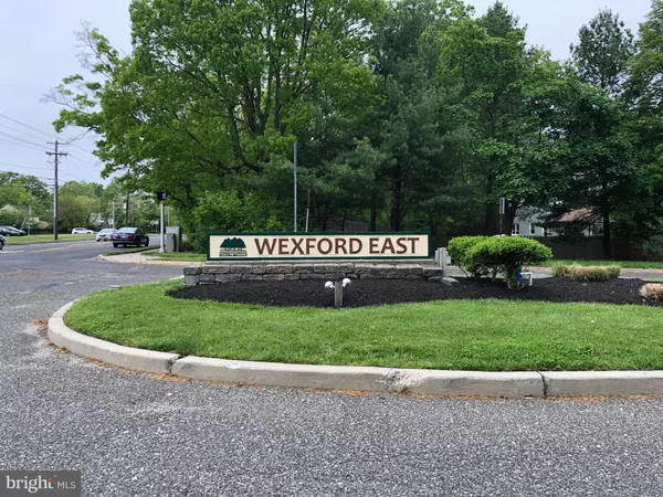 Cherry Hill, NJ 08003,20 OAKLEY