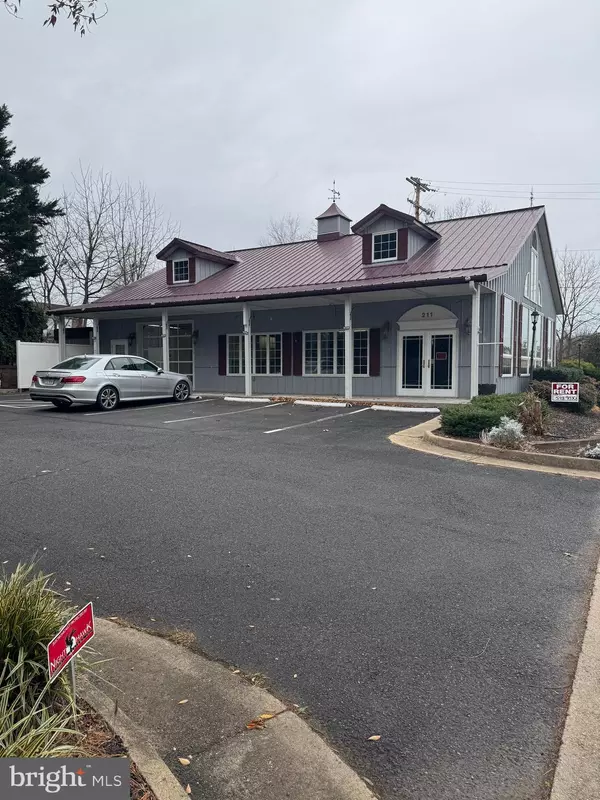 Culpeper, VA 22701,211 W EVANS ST