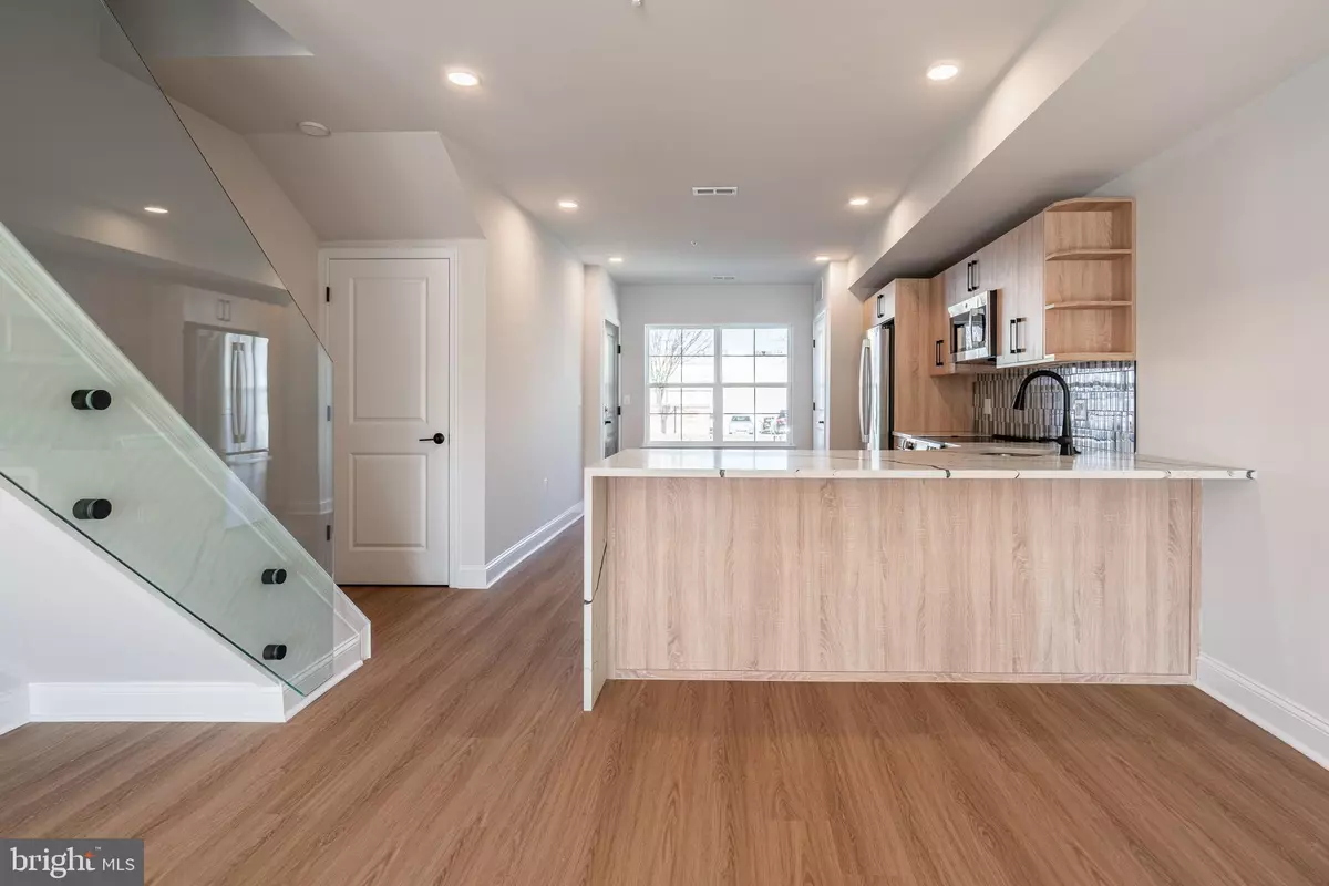 Philadelphia, PA 19131,4090 LESLIE LN #A43