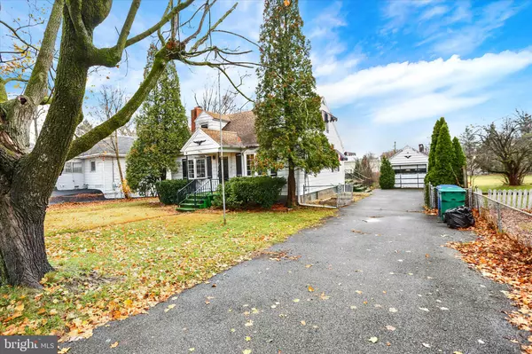 Harrisburg, PA 17112,6221 BLUE BIRD AVE