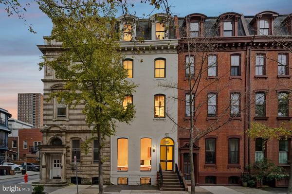 315 S 17TH ST, Philadelphia, PA 19103