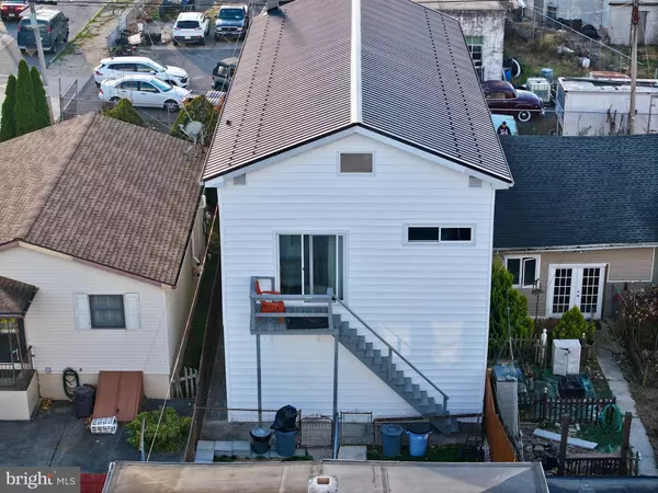 Mount Carmel, PA 17851,145 S LEMON ST