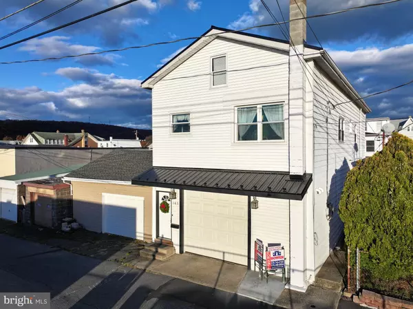 Mount Carmel, PA 17851,145 S LEMON ST