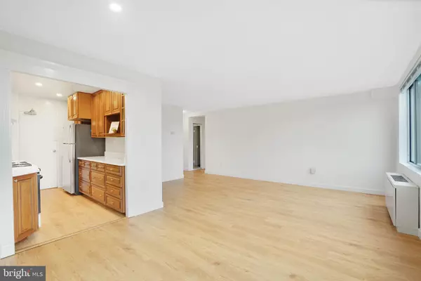 Alexandria, VA 22307,6621 WAKEFIELD DR #418