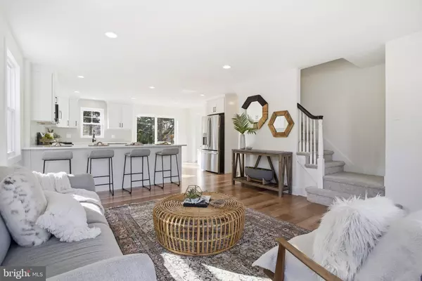 Springfield, PA 19064,338 WAYNE AVE