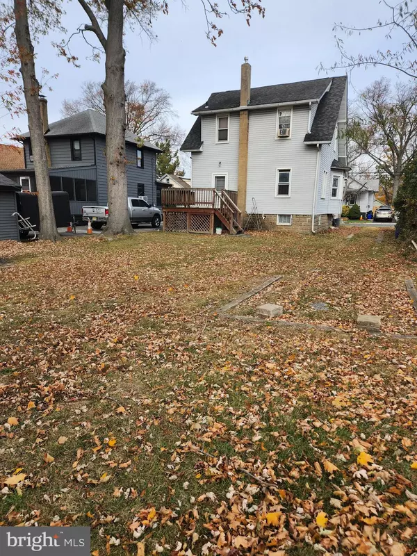 Woodbury, NJ 08096,17 WATKINS AVE