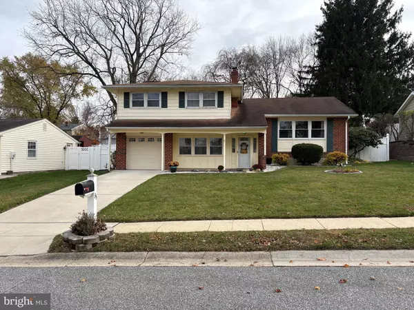 35 VANSANT RD, Newark, DE 19711