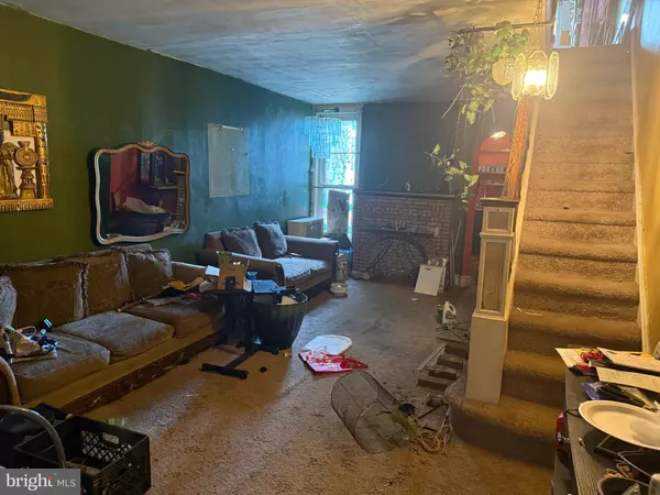 Philadelphia, PA 19120,264 W WELLENS AVE