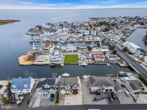 Forked River, NJ 08731,1304 KAUAI DR