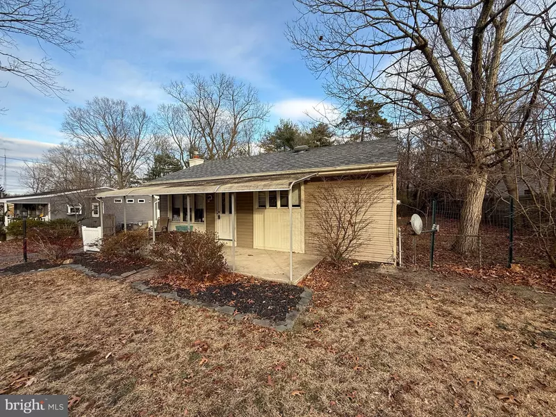 1452 14TH AVE, Williamstown, NJ 08094