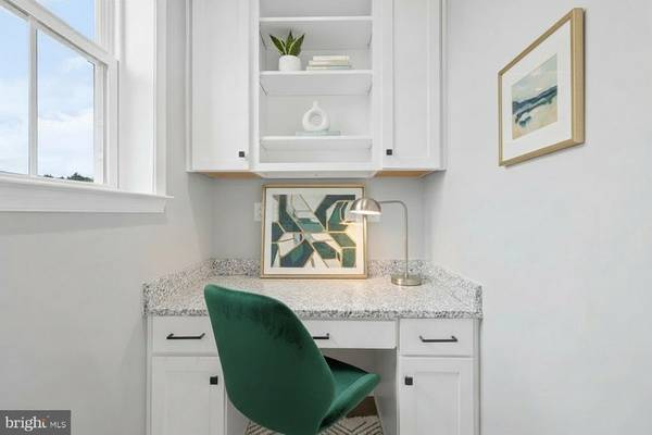 Ellicott City, MD 21043,4615B CROSSING COURT