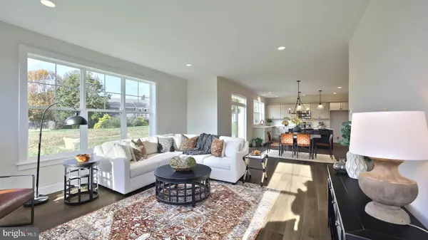 Lititz, PA 17543,23 VISTA CT