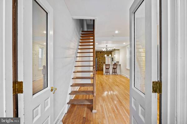 Philadelphia, PA 19146,2438 CARPENTER ST