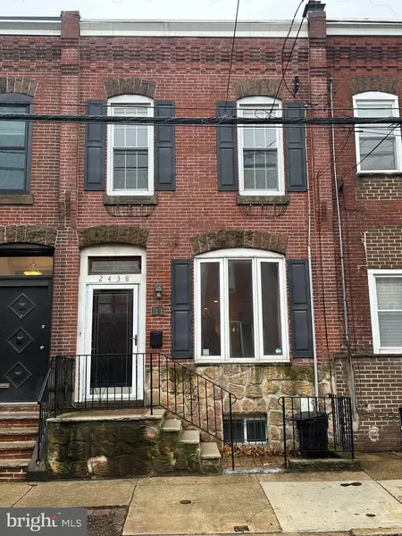 2438 CARPENTER ST, Philadelphia, PA 19146