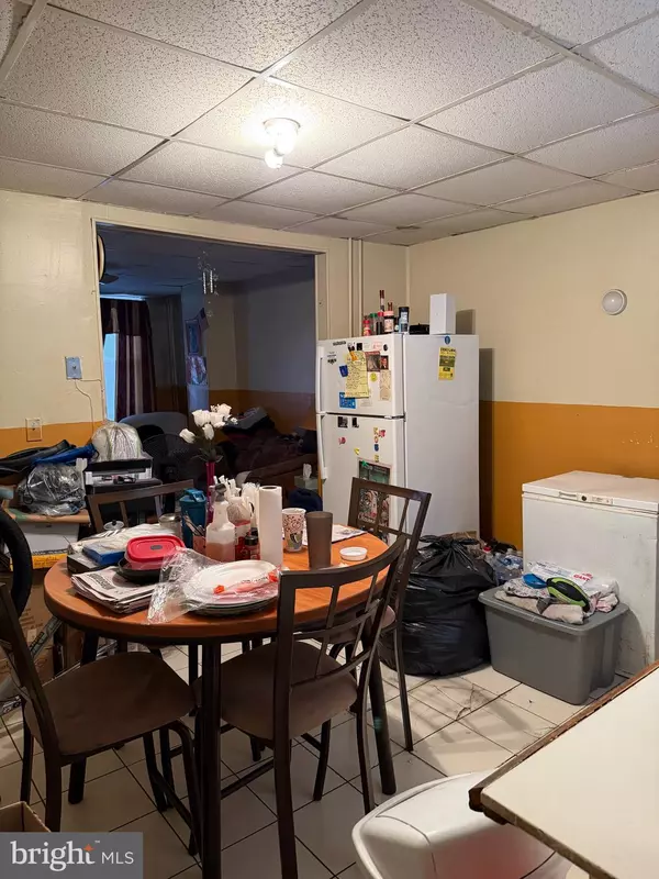 Philadelphia, PA 19148,2045 S DARIEN ST