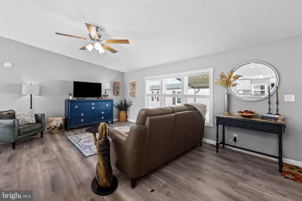 Middle River, MD 21220,11 HAMMOCK TRAIL