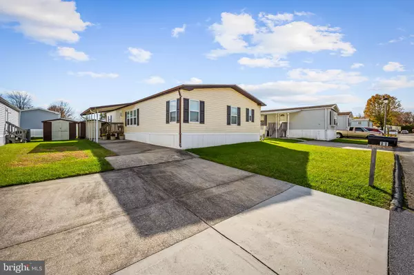 11 HAMMOCK TRAIL, Middle River, MD 21220