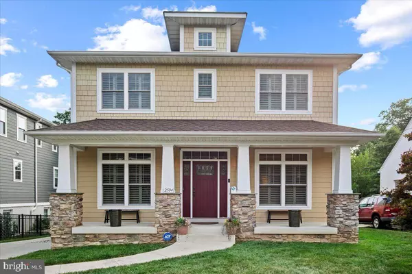 Arlington, VA 22201,2504 WASHINGTON BLVD