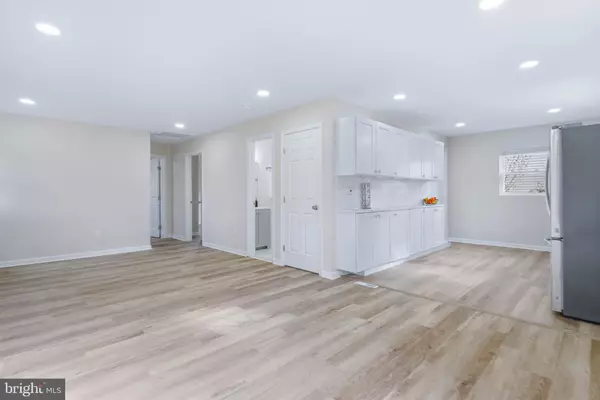 Landover, MD 20785,6112 PERRY ST