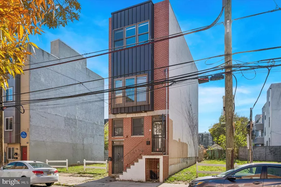1812 W MONTGOMERY AVE, Philadelphia, PA 19121