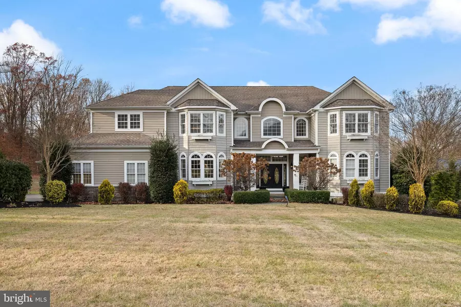 205 SHERWIN RD, Mullica Hill, NJ 08062