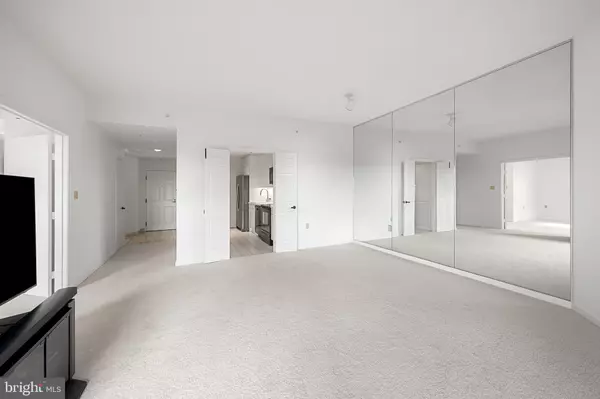 Baltimore, MD 21218,3801 CANTERBURY RD #811