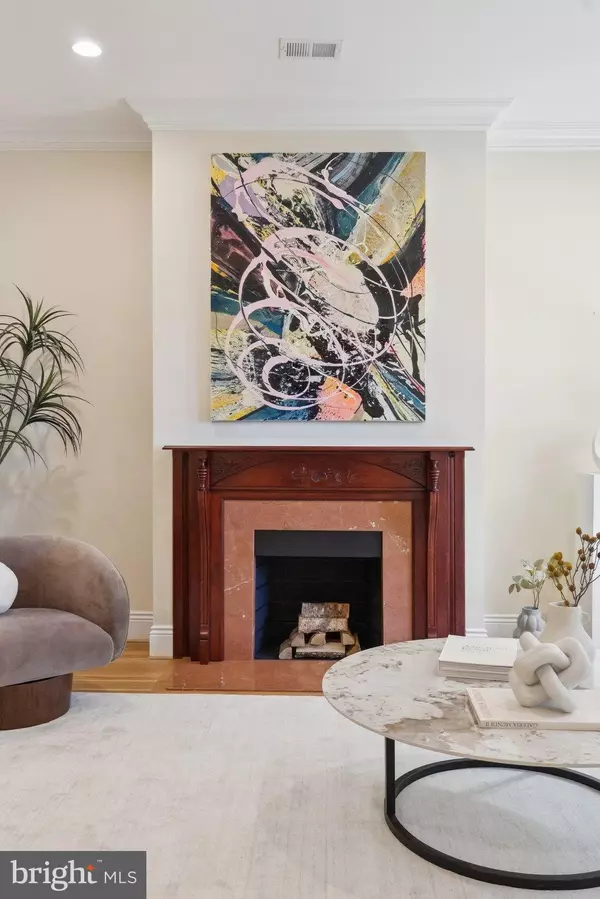 Washington, DC 20009,1514 R ST NW