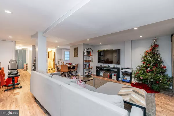 Washington, DC 20011,4509 15TH ST NW #B