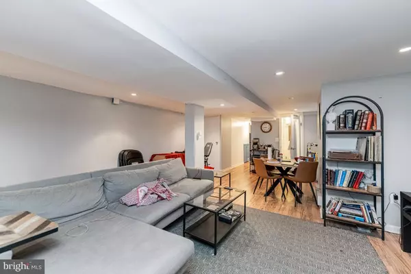 Washington, DC 20011,4509 15TH ST NW #B