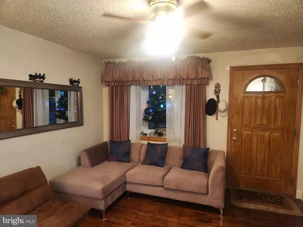 Upper Darby, PA 19082,6736 MONTGOMERY AVE