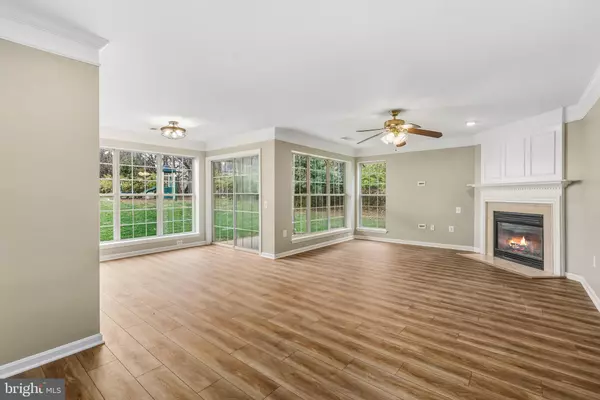 Sterling, VA 20164,21845 BALDWIN SQ #101