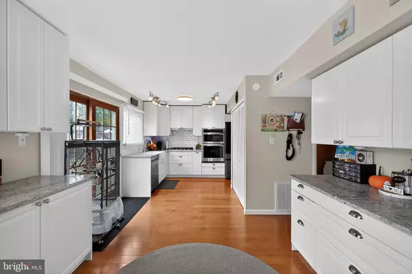 Bowie, MD 20716,15907 PEACH WALKER DR