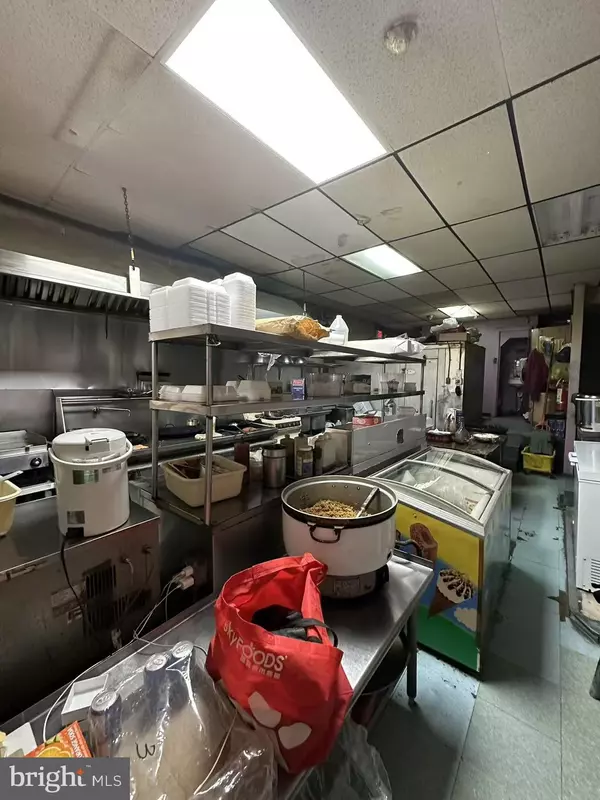 Philadelphia, PA 19121,2349 W OXFORD ST