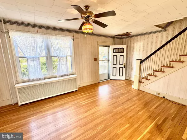 Reading, PA 19611,331 SUNSET RD