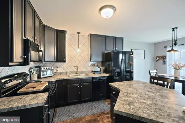 York, PA 17404,170 CEDAR RUN DR