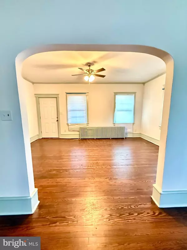 Penns Grove, NJ 08069,109-111 STATE ST