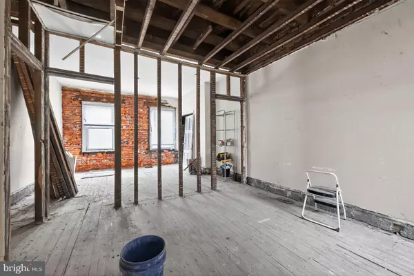 Philadelphia, PA 19121,1752 N LECOUNT ST