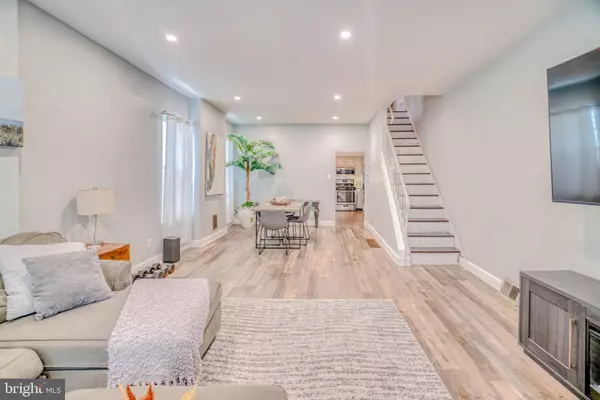 Philadelphia, PA 19128,320 HERMITAGE ST