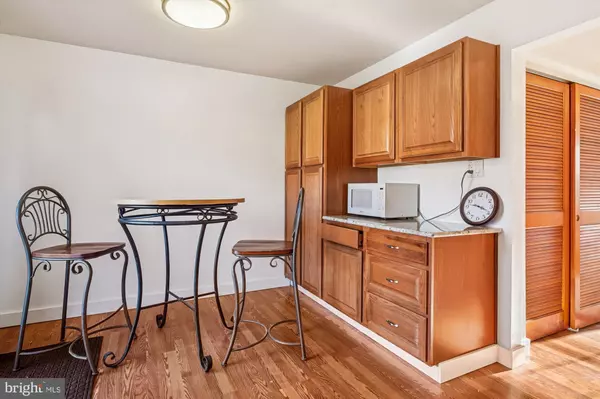 Annapolis, MD 21401,128 MERRYMAN CT